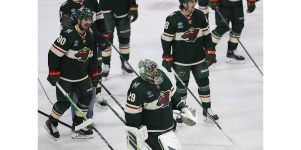 Minnesota Wild se v těžké situaci nevzdává vůle po vítězství Minnesota Wild se v těžké situaci nevzdává vůle po vítězství